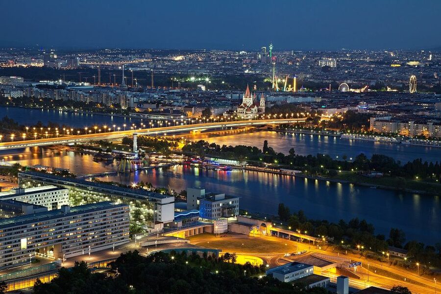 Vienna: Panoramic Night Tour by Bus - Key things to know before you board