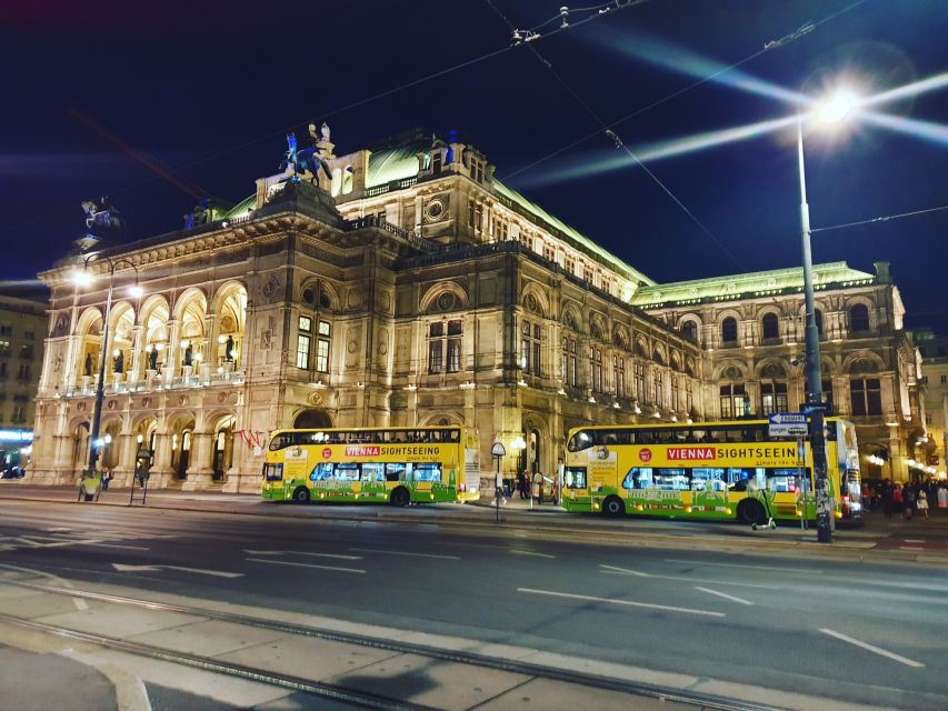 Vienna: Panoramic Night Tour by Bus - Why a one-hour Vienna night bus is such a smart first evening
