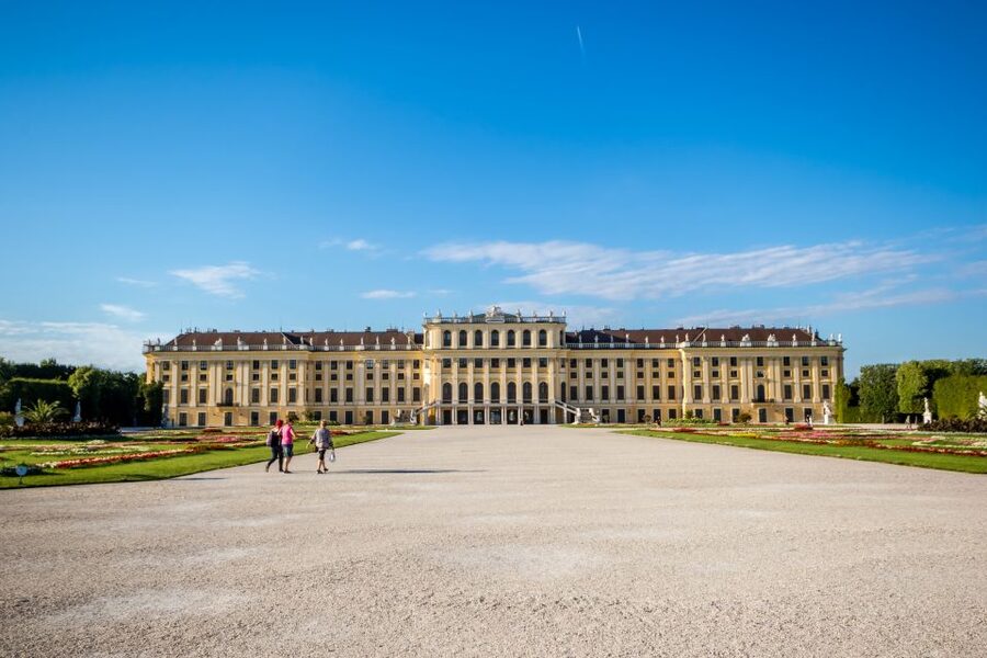 Vienna PASS: All incl. Sightseeing Pass for 85+ Attractions - Picking Up Your Pass Near the Vienna State Opera