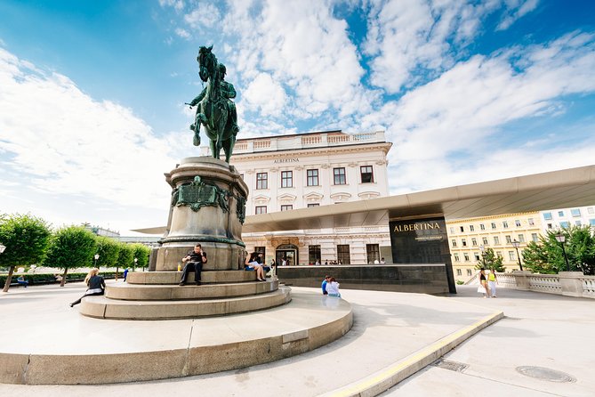 Vienna PASS Including Hop On Hop Off Bus Ticket - Habsburg Vienna hits: carriages, Hofburg, crypt, and opera