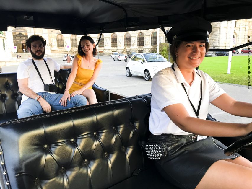 Vienna: Private Electric Car Sightseeing Tour - Silver route (30 minutes): the tightest hit of the classic center