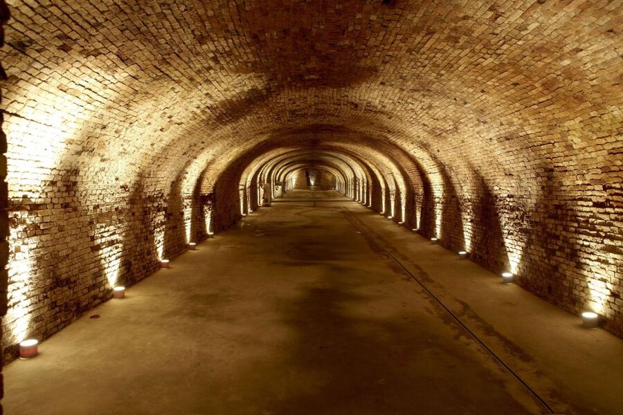 Vienna: Schlumberger Wine Cellar Guided or Self-Guided Tour - Choosing your tasting set after the cellar walk