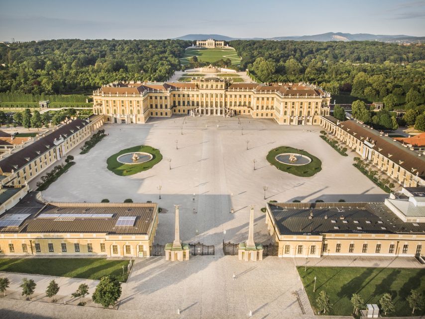 Vienna: Schönbrunn Palace Entry Ticket with Lunch - Meeting point near the Orangery: where you pick up and how to find it fast