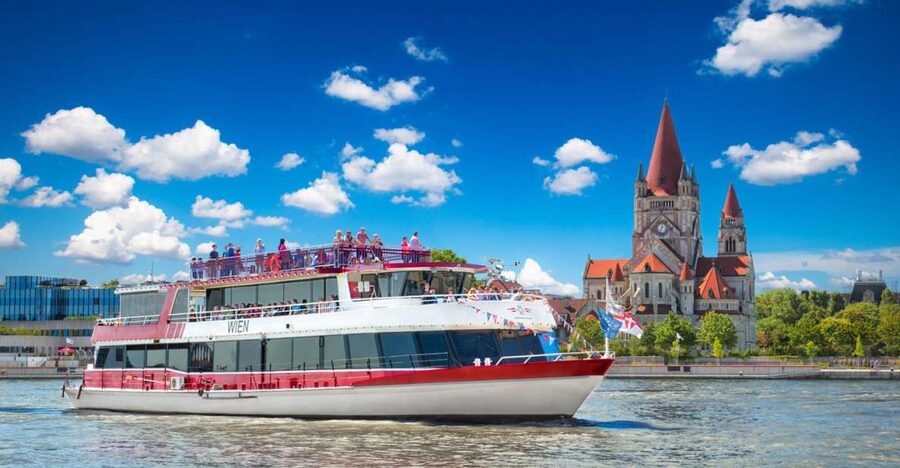 Vienna: Sightseeing Boat Tour with Lunch - Starting at Schwedenplatz: Your Launch Point