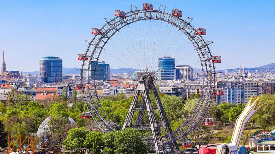Vienna: Skip-the-cashier-desk-line Giant Ferris Wheel Ride - Key things to know before you go