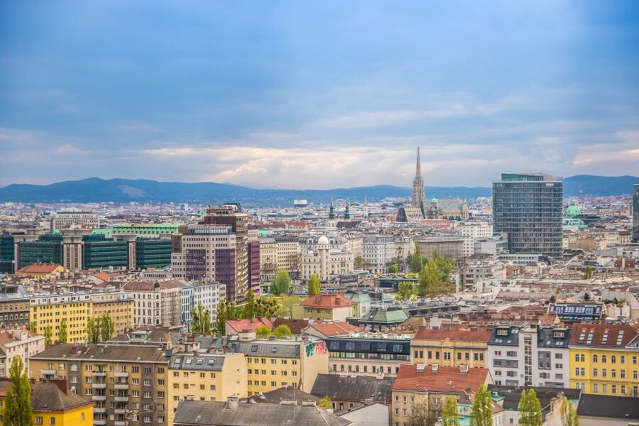 Vienna: Skip-the-cashier-desk-line Giant Ferris Wheel Ride - What the cabin ride is actually like (12 to 15 minutes, slow views)