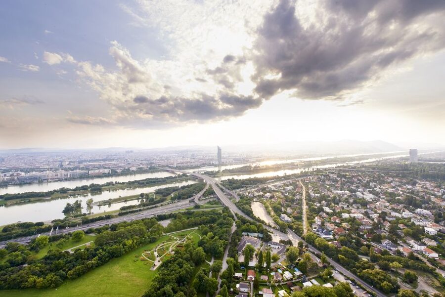 Vienna: Skip-the-Line Entrance Ticket to the Danube Tower - Common gotchas to plan around