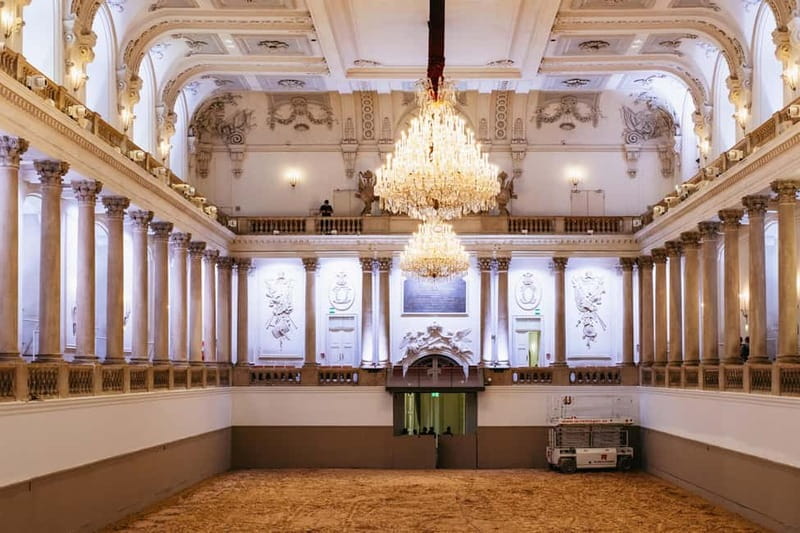 Vienna: Spanish Riding School Guided Architectural Tour - Guides in practice: what makes the explanations click