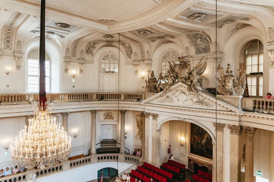 Vienna: Spanish Riding School Training - Stairs and Accessibility: Plan for a Monument Without an Elevator