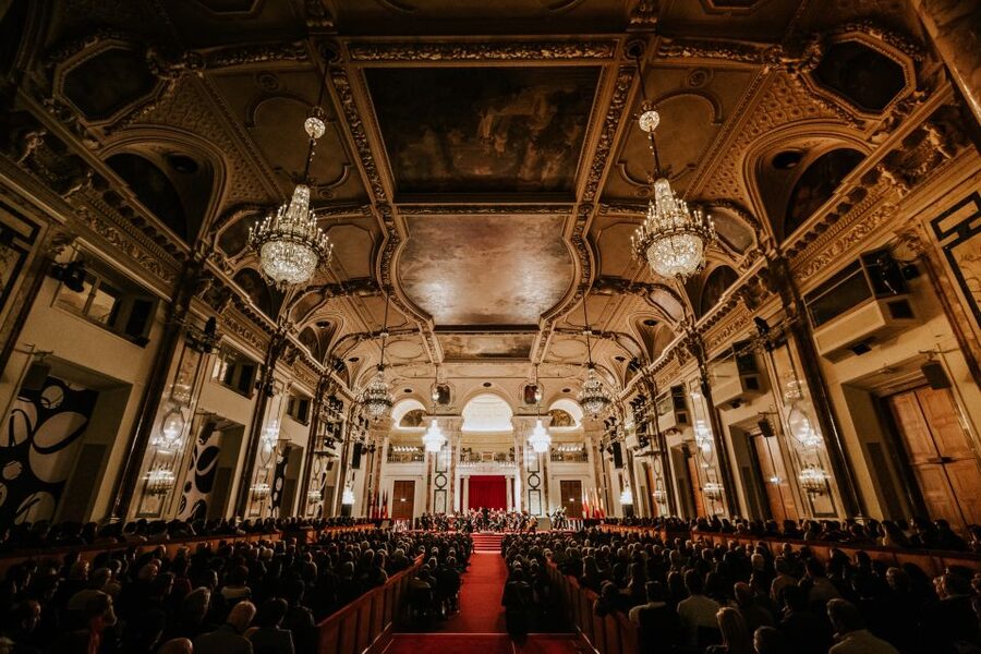 Vienna: Strauss and Mozart Concert at Hofburg Palace - Musical jokes and Viennese traditions: the comedy without the cringe