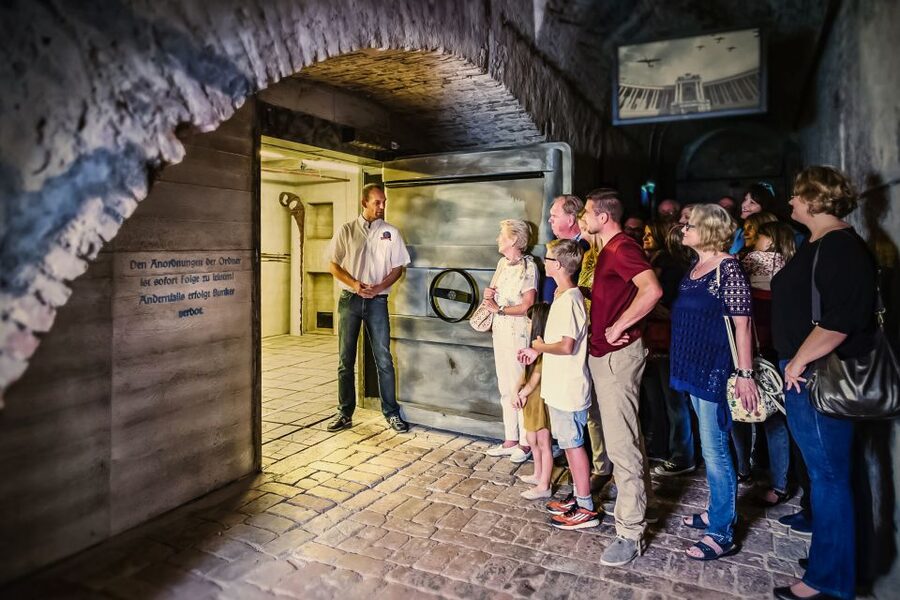 Vienna: Time Travel and Magic Vienna History Tour - 5D Cinema Effects, Plus Virtual Reality for Viennese Music