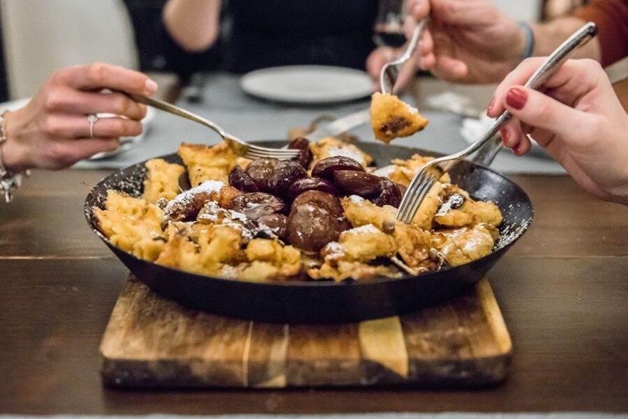 Vienna: Traditional Kaiserschmarrn Cooking Class & Tasting - Kaiserschmarrn Cooking in Central Vienna: The Core Experience