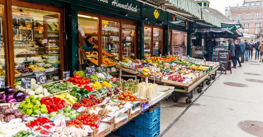 Vienna: Typical Austrian Food Tour with Coffee House Visit - Cafe Sperl to Coffee House Classics: the best way to start Vienna