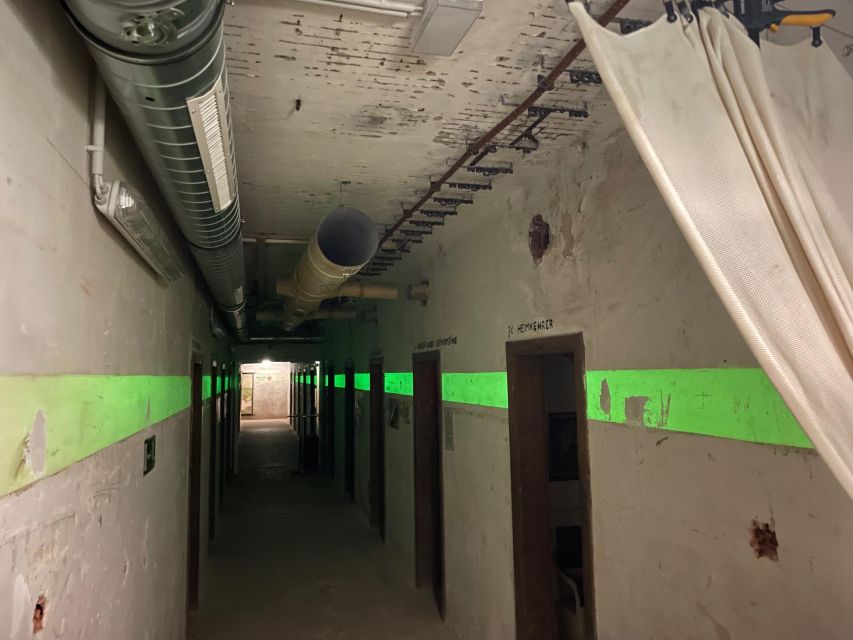 Vienna: Underground WWII Bunker Ticket and Guided Tour - What You See Inside: Artifacts, Candles, and the Shelter Layout