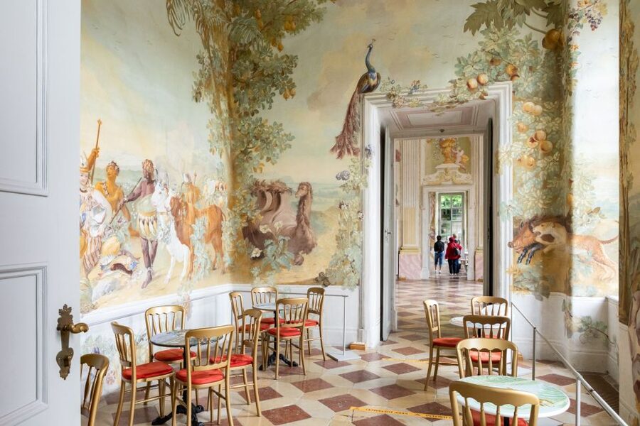 Vienna: Wachau Valley, Melk Abbey Tour with Danube Boat Trip - Getting out of Vienna: meeting at Operngasse 8 and starting smoothly